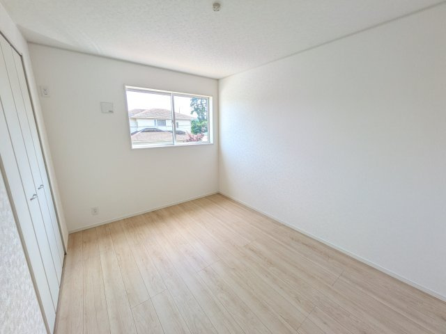 北茨城市中郷町日棚　第1　新築戸建ての洋室|陽当たりの良い明るい洋室です♪