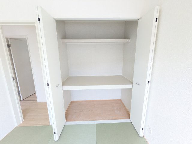 北茨城市中郷町日棚　第1　新築戸建ての収納