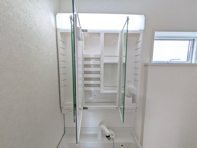 北茨城市中郷町日棚　第1　新築戸建ての独立洗面台