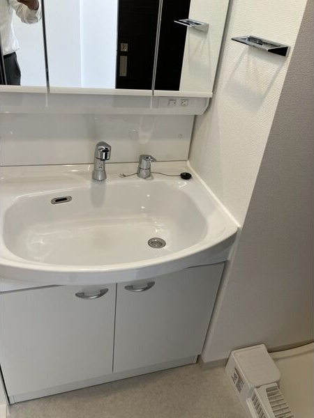 エステムコート名古屋ライブゲートの洗面所|スペースが確保できる洗面所です