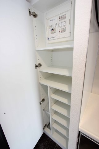 スカイコートパレス三ノ輪の収納