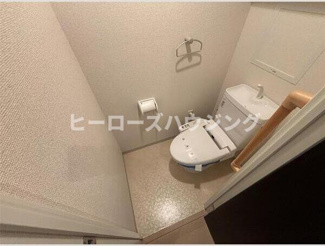 【トイレ】 | エルベコート豊中服部 | ※同タイプの写真となり、実際のお部屋とは異なる場合があります