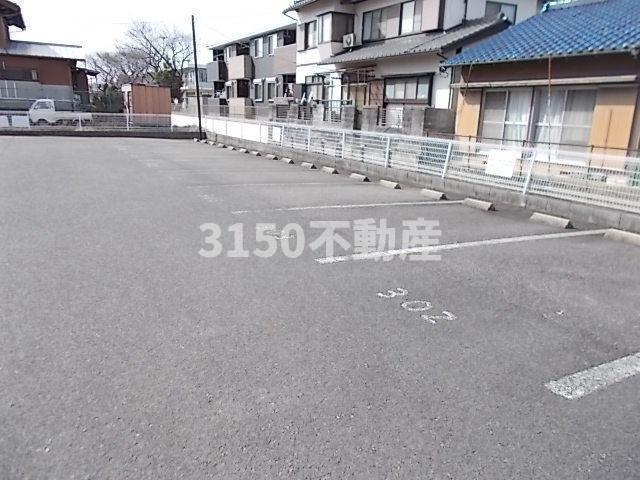 スクエアガーデンの駐車場|駐車場です