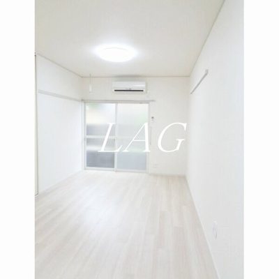 【居間・リビング】 | ホワイトＫＹ | 洋室のお部屋です。