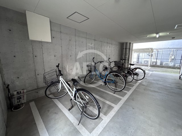 シャルマンフジ新大阪のその他|駐輪場