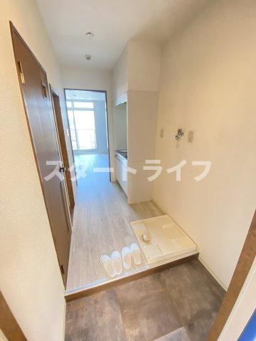 大阪市淀川区西三国４丁目の賃貸マンションの玄関