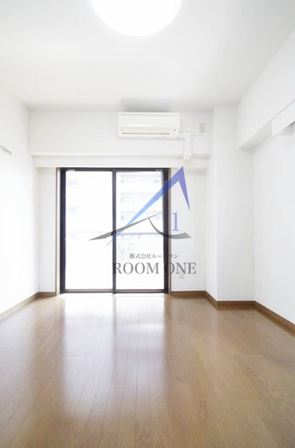 グリフィン川崎・西口弐番館の居間・リビング|洋室のお部屋です。