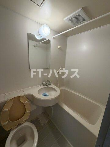シティクレスト津田沼の浴室