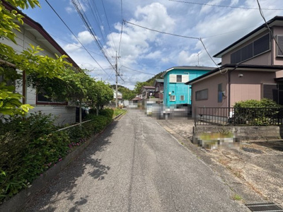 【前面道路含む現地写真】 | 君津市上新田　4LDK
