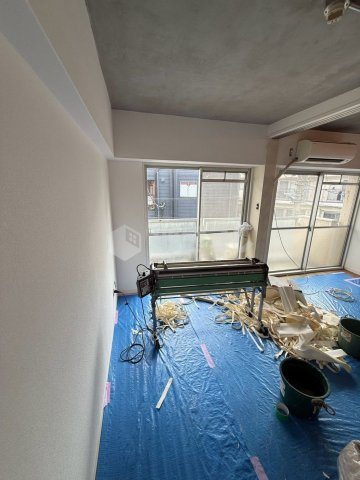 ビラ中島