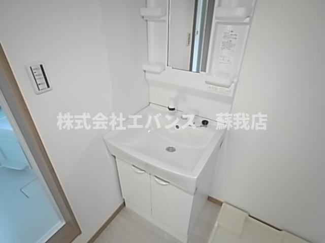 【独立洗面台】 | フラットテラス | 朝の支度にも助かる、独立の洗髪洗面化粧台