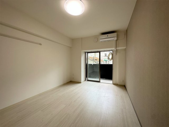 【寝室】リベルタ元町通