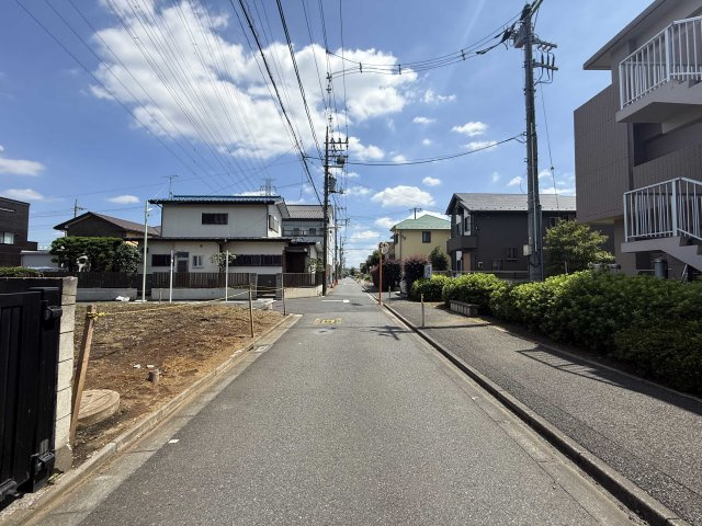 【前面道路含む現地写真】の画像