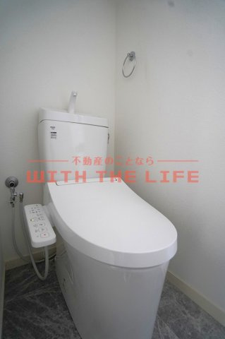 南薫ハイツ【キャッシュバック対象物件】のトイレ|落ち着いたトイレです