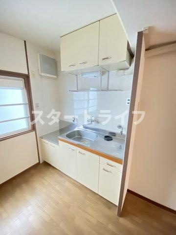 大阪市淀川区西宮原１丁目の賃貸マンションのキッチン