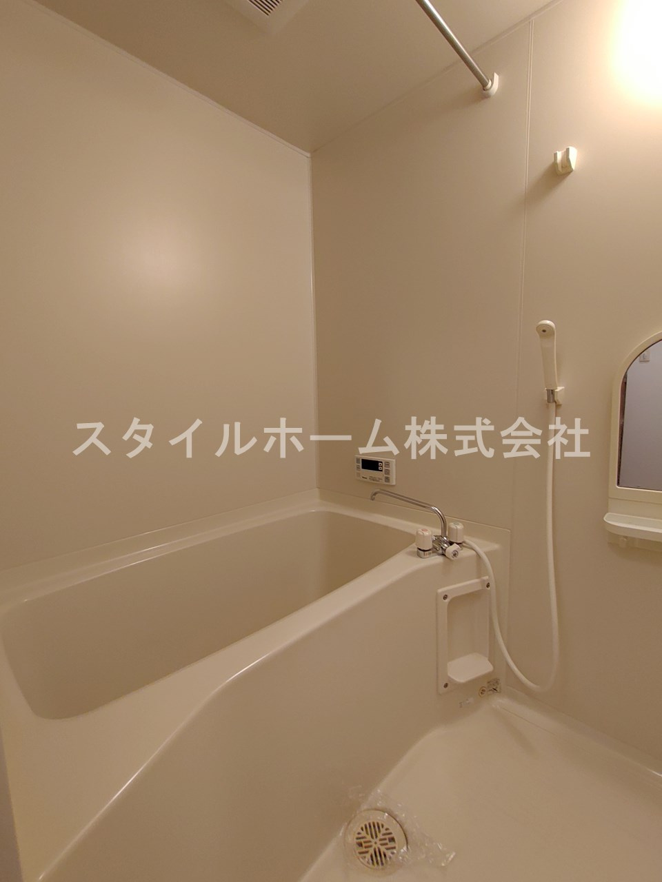 レグルスの浴室|同建物内別部屋の写真です。