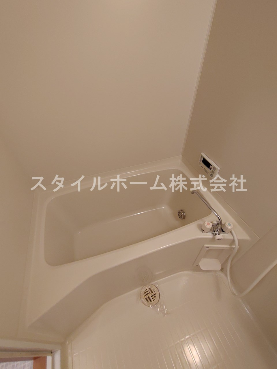 レグルスの浴室|同建物内別部屋の写真です。