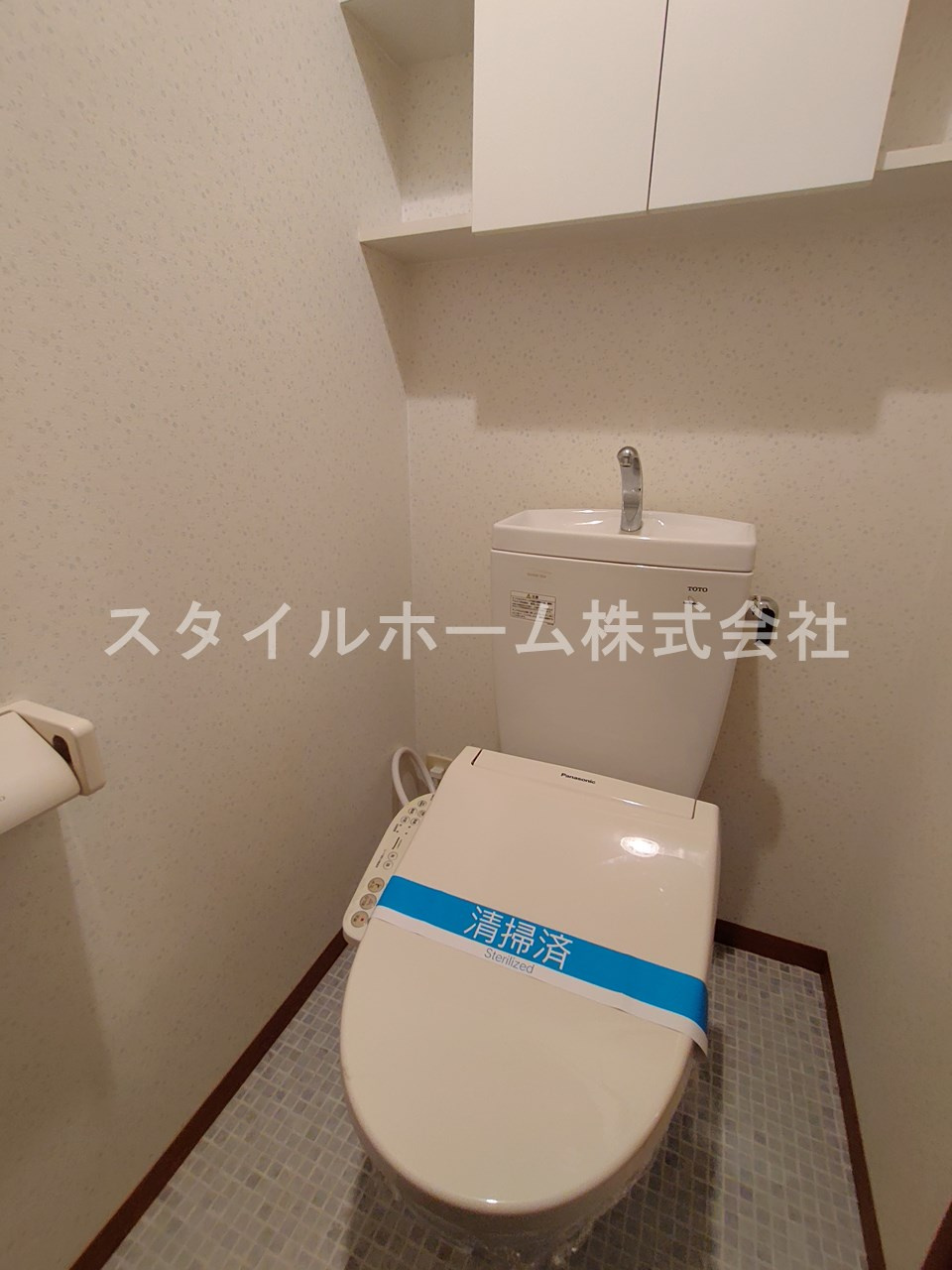 レグルスのトイレ|同建物内別部屋の写真です。