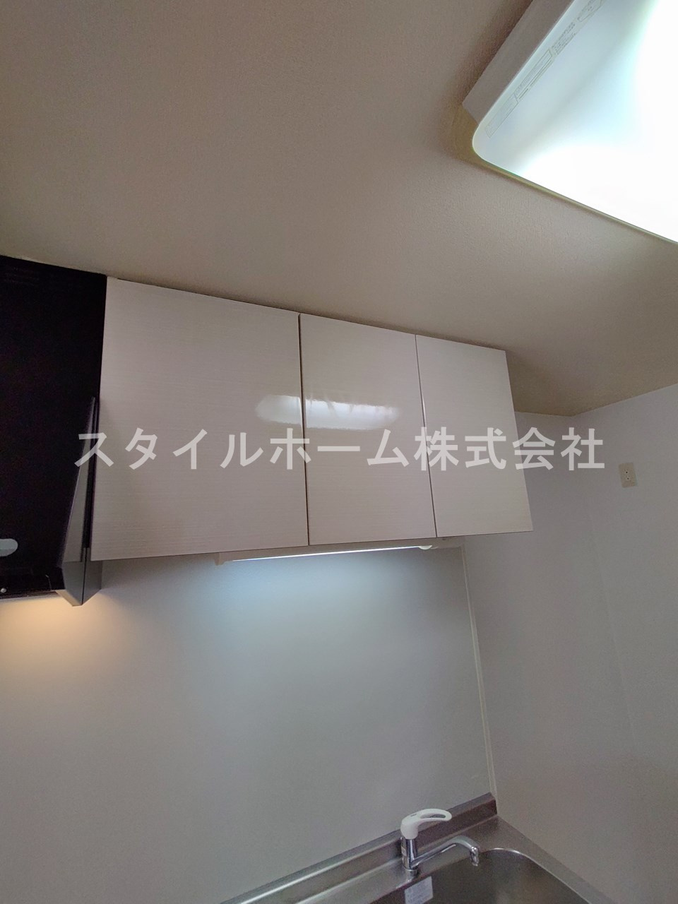 レグルスの内装|同建物内別部屋の写真です。