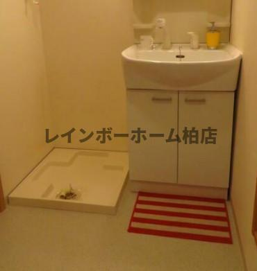 【仲介手数料：50％OFF】対象物件！の洗面所|明るい洗面所です
