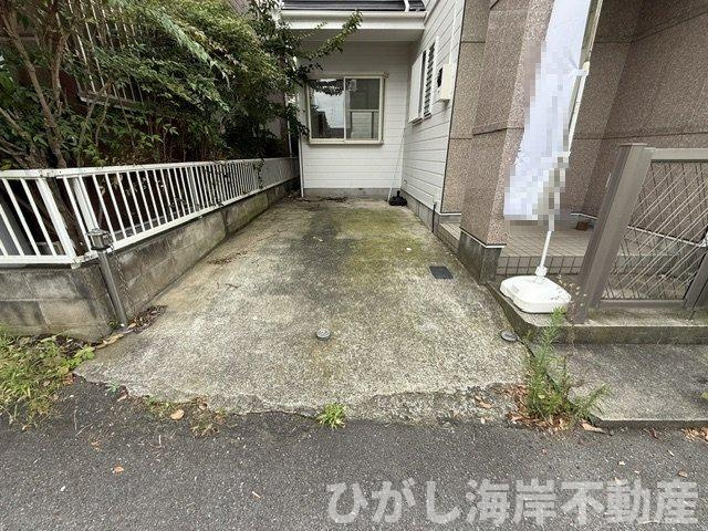 平塚市西八幡３丁目　中古戸建の駐車場|駐車スペース