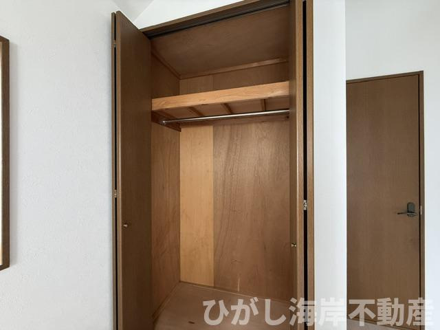 平塚市西八幡３丁目　中古戸建の収納|新規リフォーム完了！　各居室　収納スペース付き