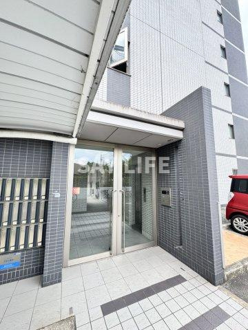 G.クレセントのエントランス