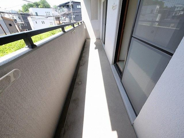 メゾンドール藤が丘のバルコニー