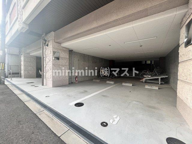 Luxe此花の駐車場