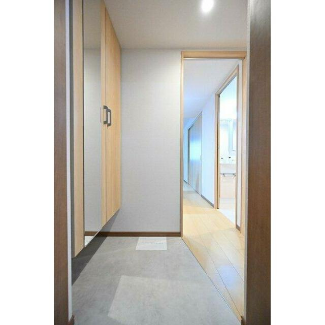 ＣＥＮＴＲＡＬ　ＧＡＲＤＥＮ　ＲＥＳＩＤＥＮＣＥ　ＴＯＫＹＯの玄関