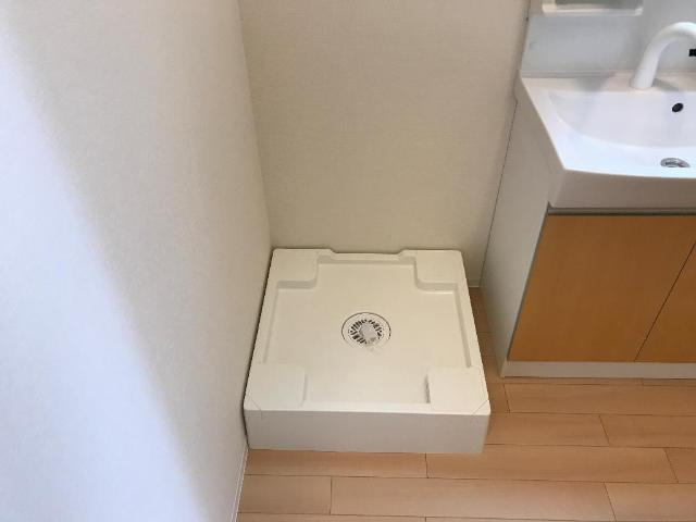 グランドゥール別所のその他|洗濯機置場