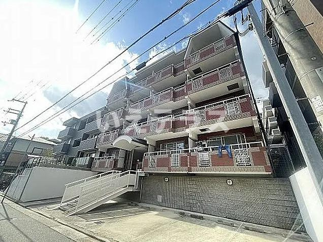 ジュリアス中山手