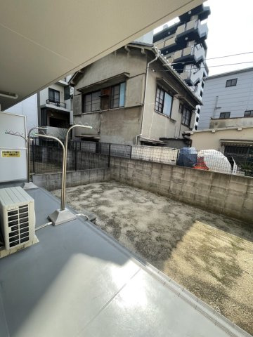 エヴァーマンションのバルコニー