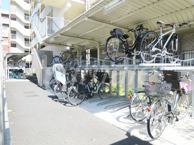 サンクレイドル浮間舟渡のその他共用部分|敷地内に駐輪場ございます♪
