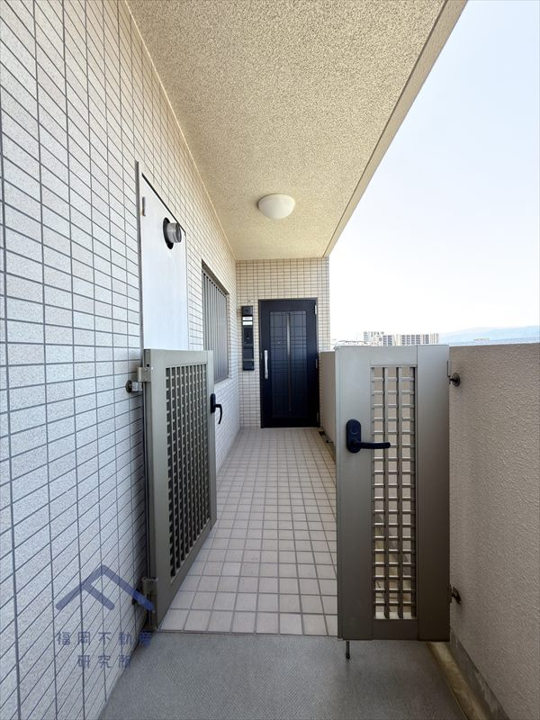 パレスト藤崎南の玄関