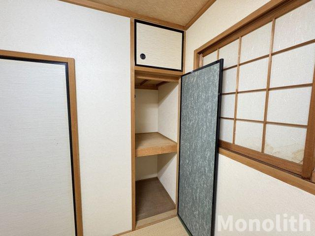 南上町貸家の収納