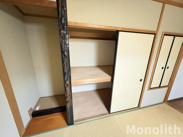 南上町貸家の収納