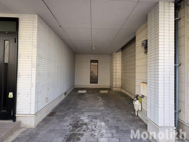 南上町貸家の駐車場