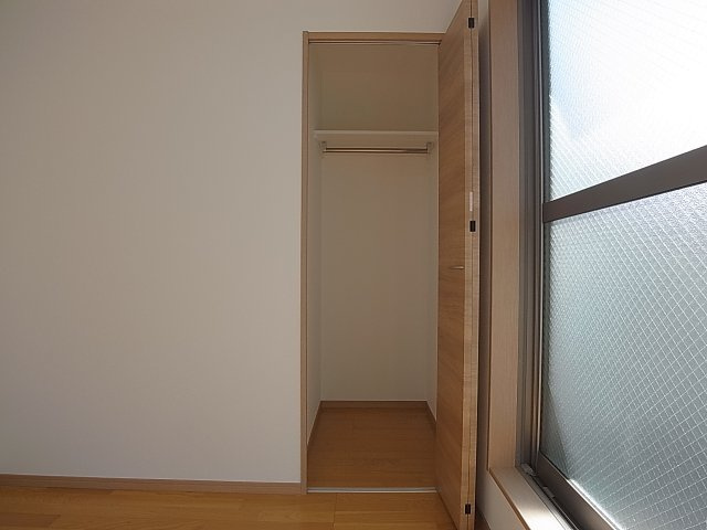 テスラ長田の収納|クローゼットも完備してます