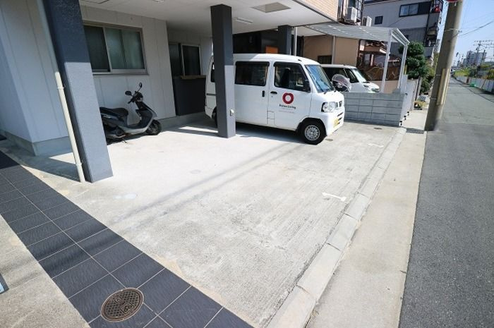 Dolce Amaroの駐車場