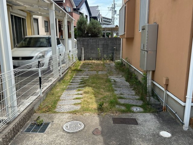 明石市大久保町大窪戸建の駐車場