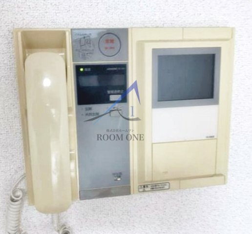 ルーブル高田馬場のセキュリティ|モニター付きインターホンです。