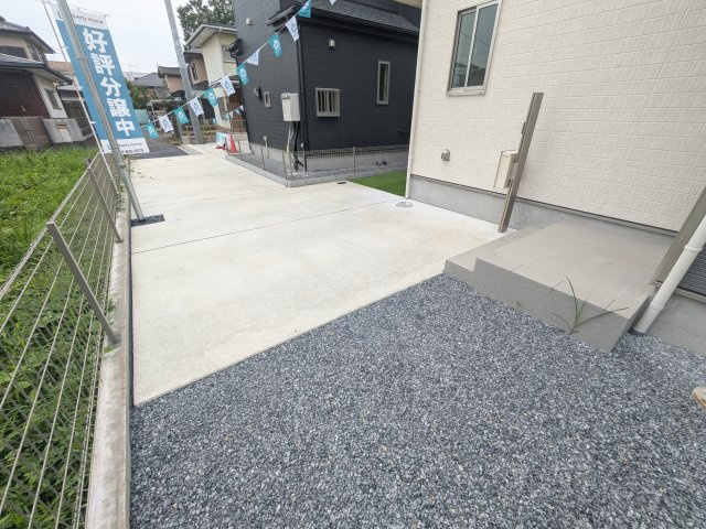 土浦市下高津3丁目347番　新築戸建て　A号棟の駐車場