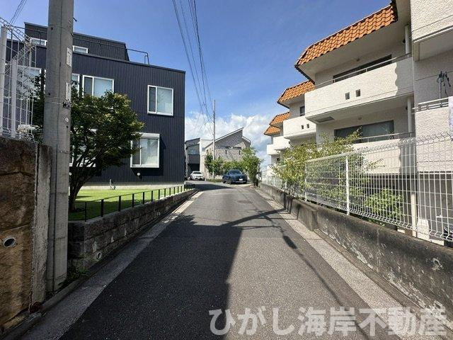 茅ケ崎市富士見町　売地の前面道路含む現地写真|現地外観