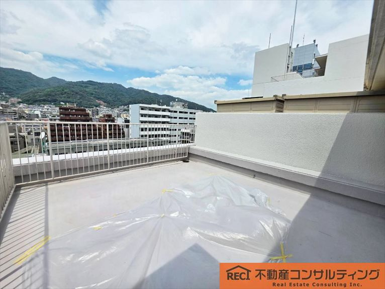 本山ロイヤルマンションのバルコニー|開放感のある9階住戸♪眺望良好！