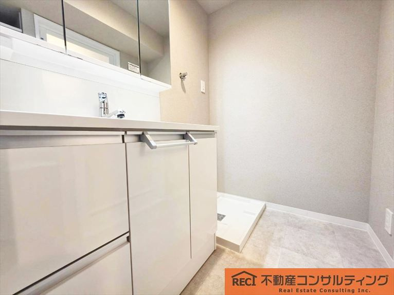 本山ロイヤルマンションの独立洗面台
