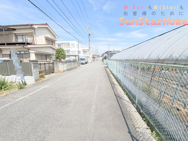 【サンスターホーム】羽村市神明台1丁目　売地B区画の前面道路含む現地写真