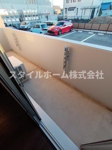モンベールのバルコニー|同建物内別部屋の写真です。