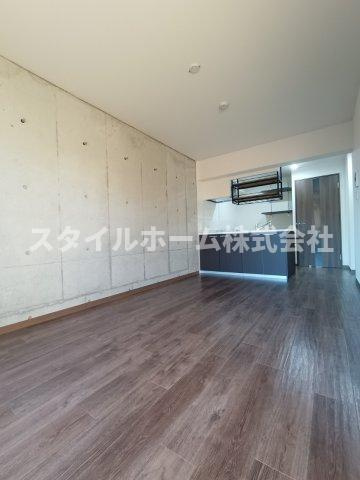 モンベールの居間・リビング|同建物内別部屋の写真です。