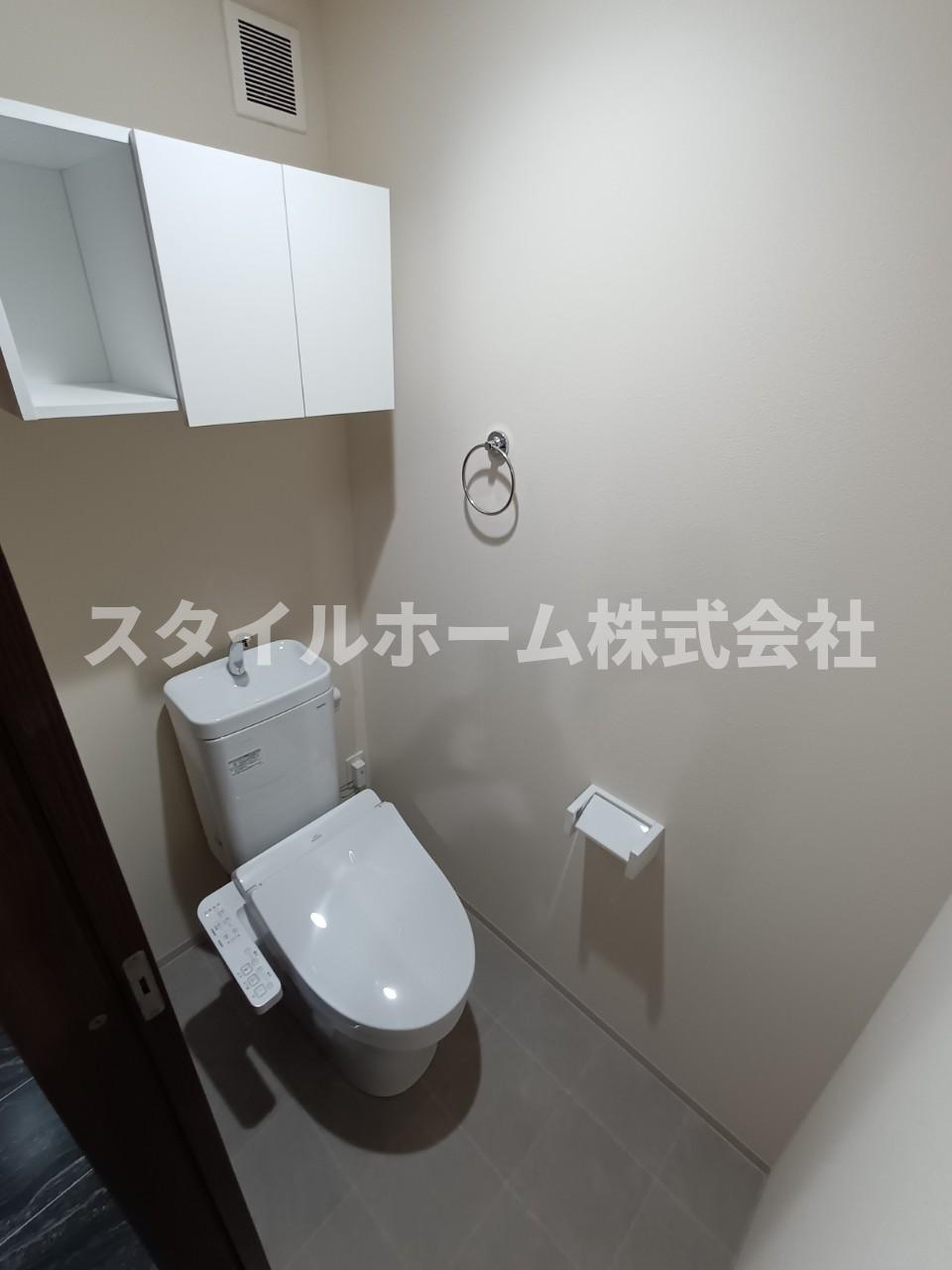 モンベールのトイレ|同建物内別部屋の写真です。